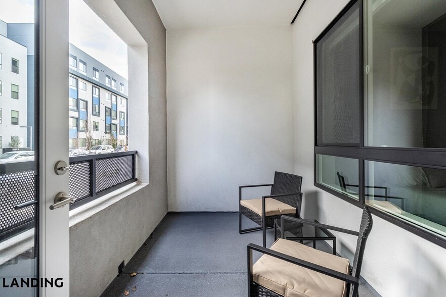 Building Photo - 2060 Experience Ave