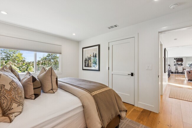 Building Photo - 760 Zinfandel Ln