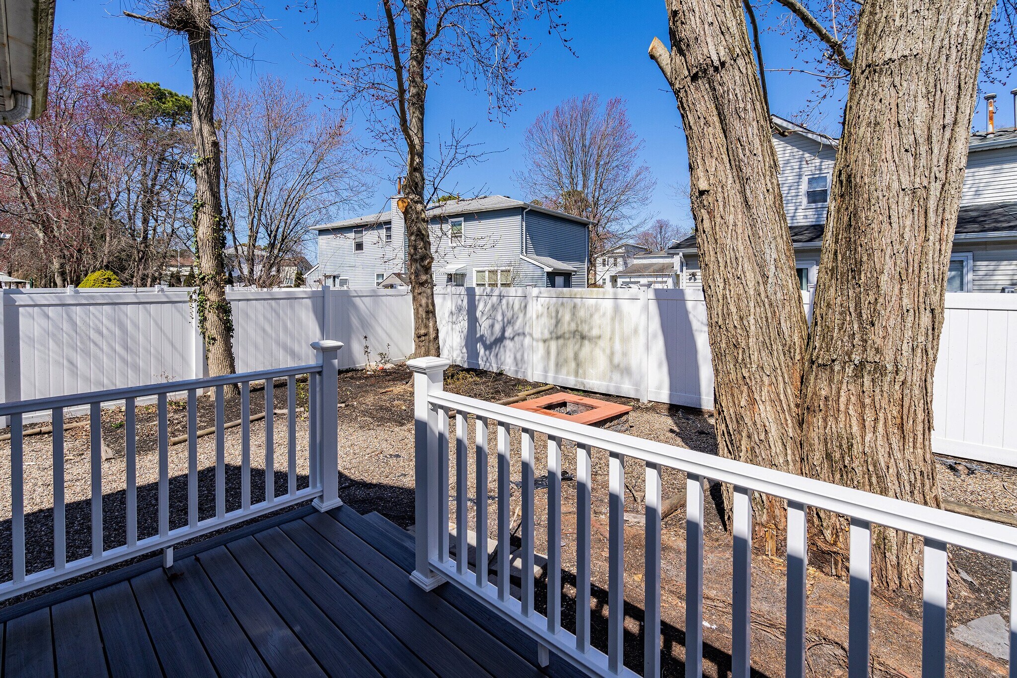 Building Photo - 4A Emerald Dr