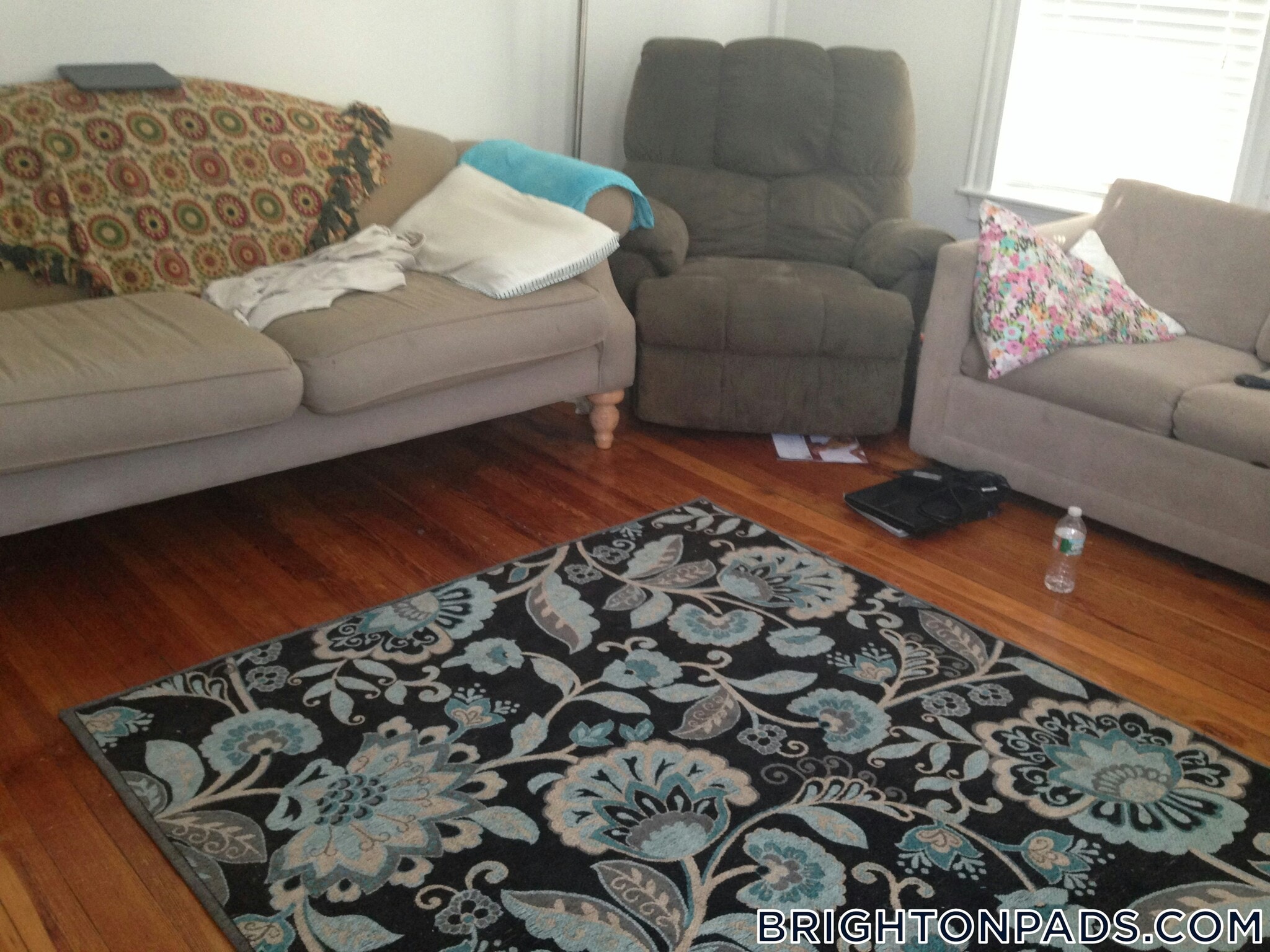 Building Photo - 27 Brackett St