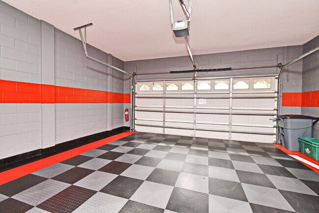 Building Photo - Beautiful townhouse at Claytons Crossing O...