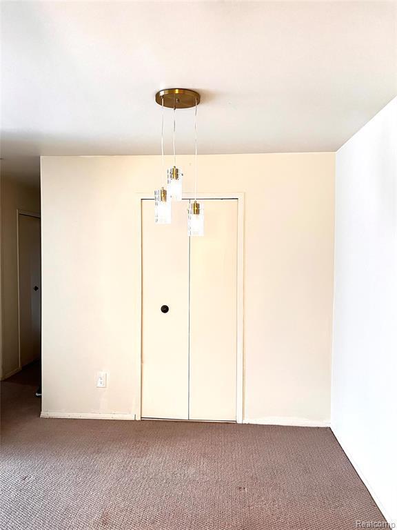 Building Photo - 7538 Manor Cir