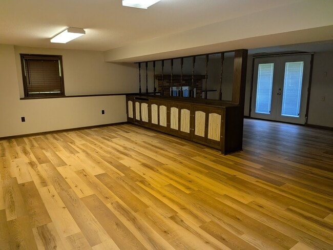 Building Photo - 2513 Lilac Dr