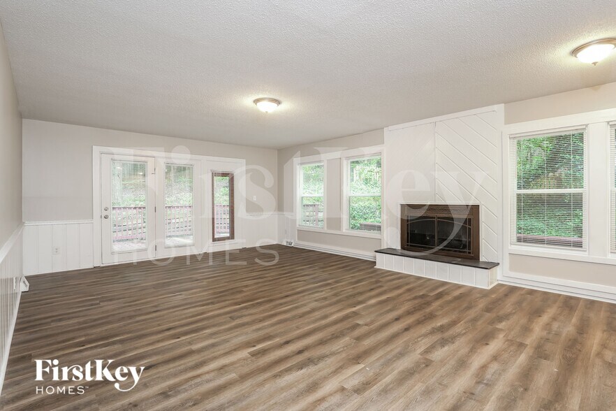 Building Photo - 8832 Belhaven Ct