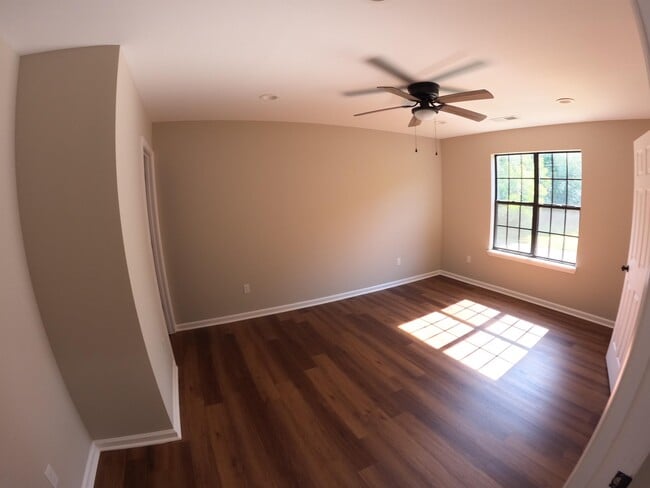 Building Photo - 1011 S Somerville St