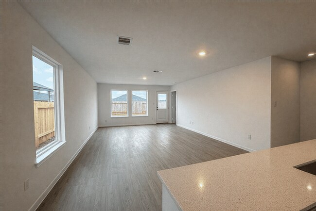 Building Photo - 14868 N Ascot Bnd Cir