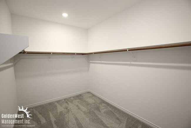 Building Photo - Newly Built 3Bdm 2.5Ba Home with Private Backyard in Prime Location.