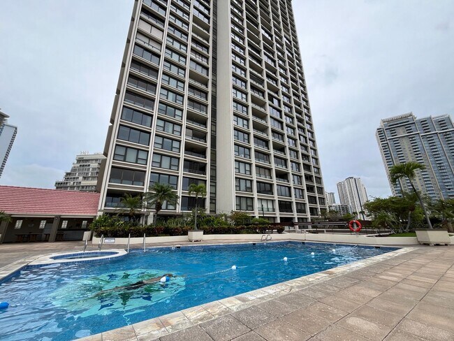 Building Photo - Yacht Harbor Towers (Ala Moana)-1282 sf, 2 bed+den, 2 bath, 2 prkg-INCLUDES UTILITIES