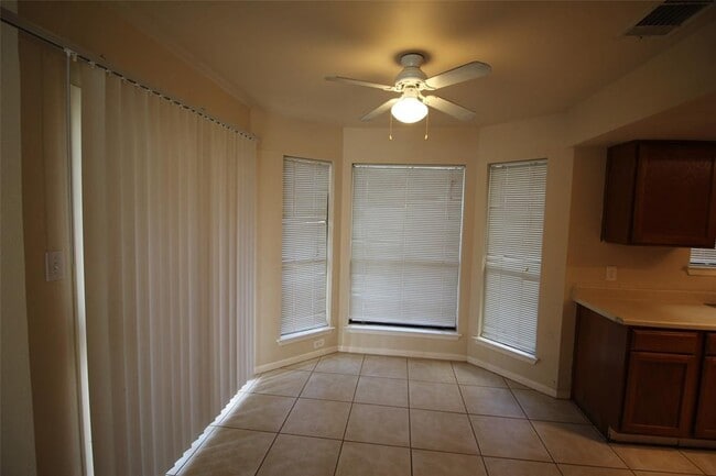 Building Photo - 5005 Cana Cove