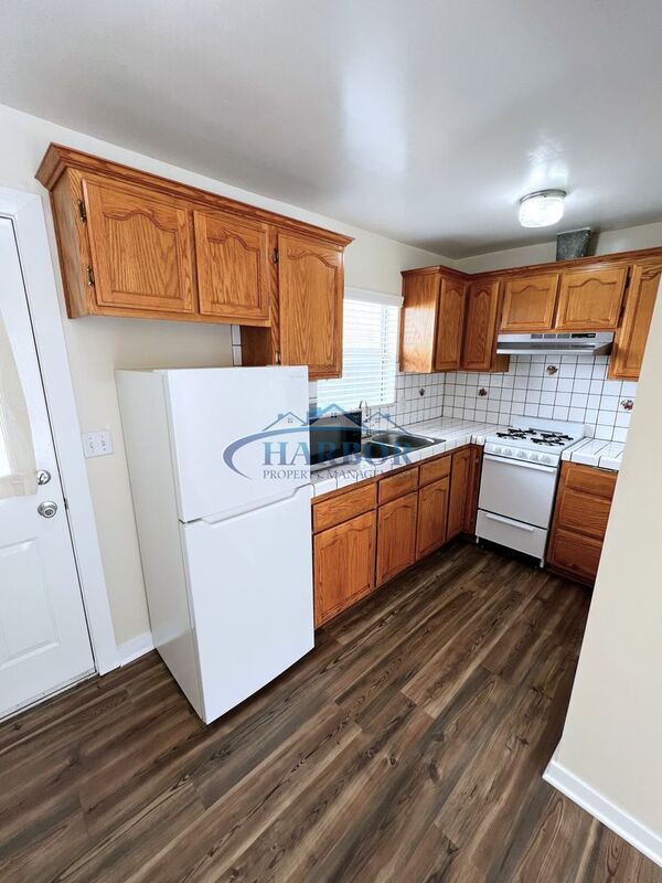 Building Photo - 1504 Madrid Ave