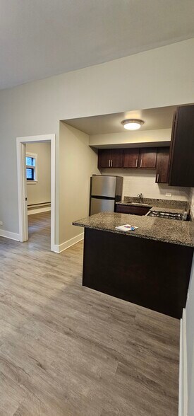 Building Photo - 1437 N Dearborn St