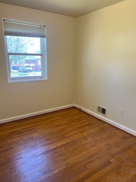 Building Photo - 11806 Old Drovers Way