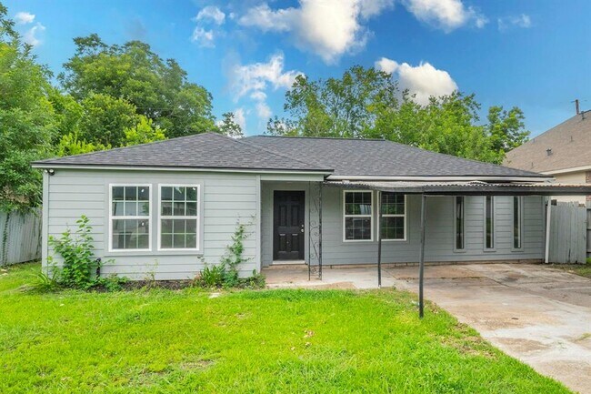 Building Photo - 4118 Groton Dr