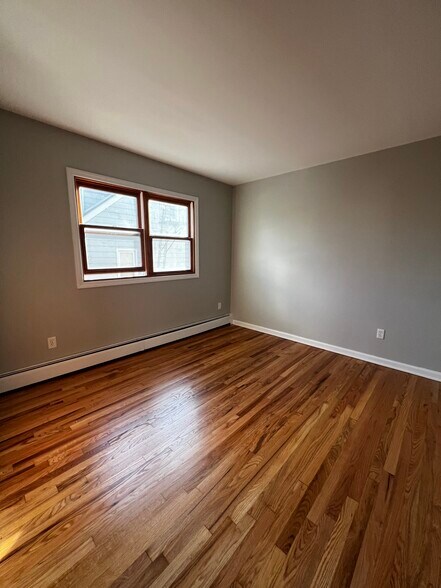 Building Photo - 52 Frederick St