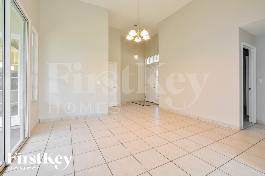 Building Photo - 13455 Lake Turnberry Cir