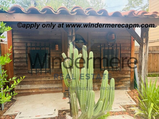 Building Photo - Charming, Bright & Clean 2-Story Home with...