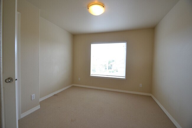 Building Photo - 5079 Farris Creek Ct