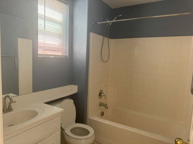 Building Photo - 13884 Oak Tree Ln