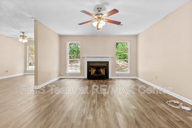 Building Photo - 3525 Park Bluff Ln NW