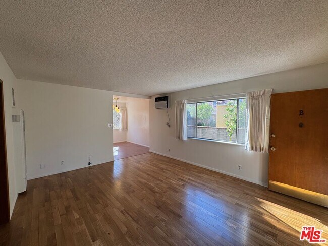 Building Photo - 4168 Brunswick Ave