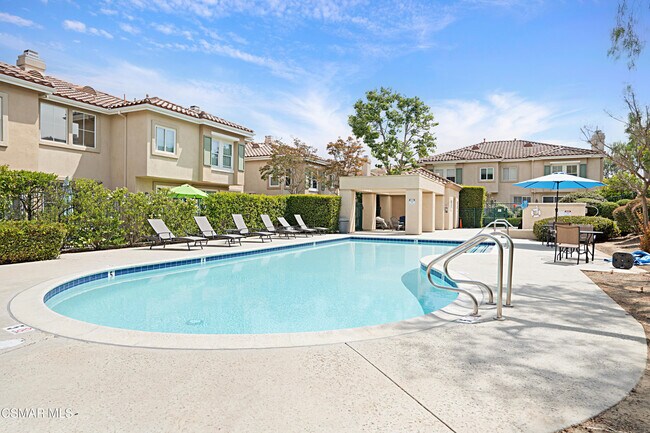 Building Photo - 545 Lorabel Way