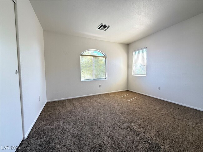 Building Photo - 6839 Scarlet Flax St