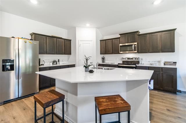 Building Photo - 103 Mapleoak Dr