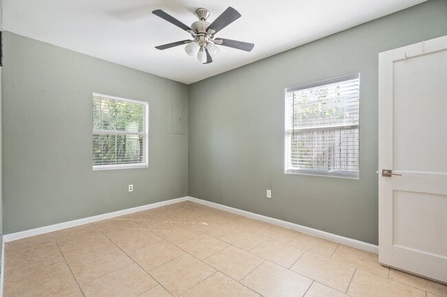 Building Photo - 108 Bonita Ave