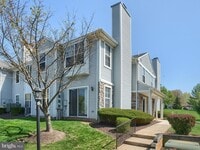 Building Photo - 110 Mews Dr