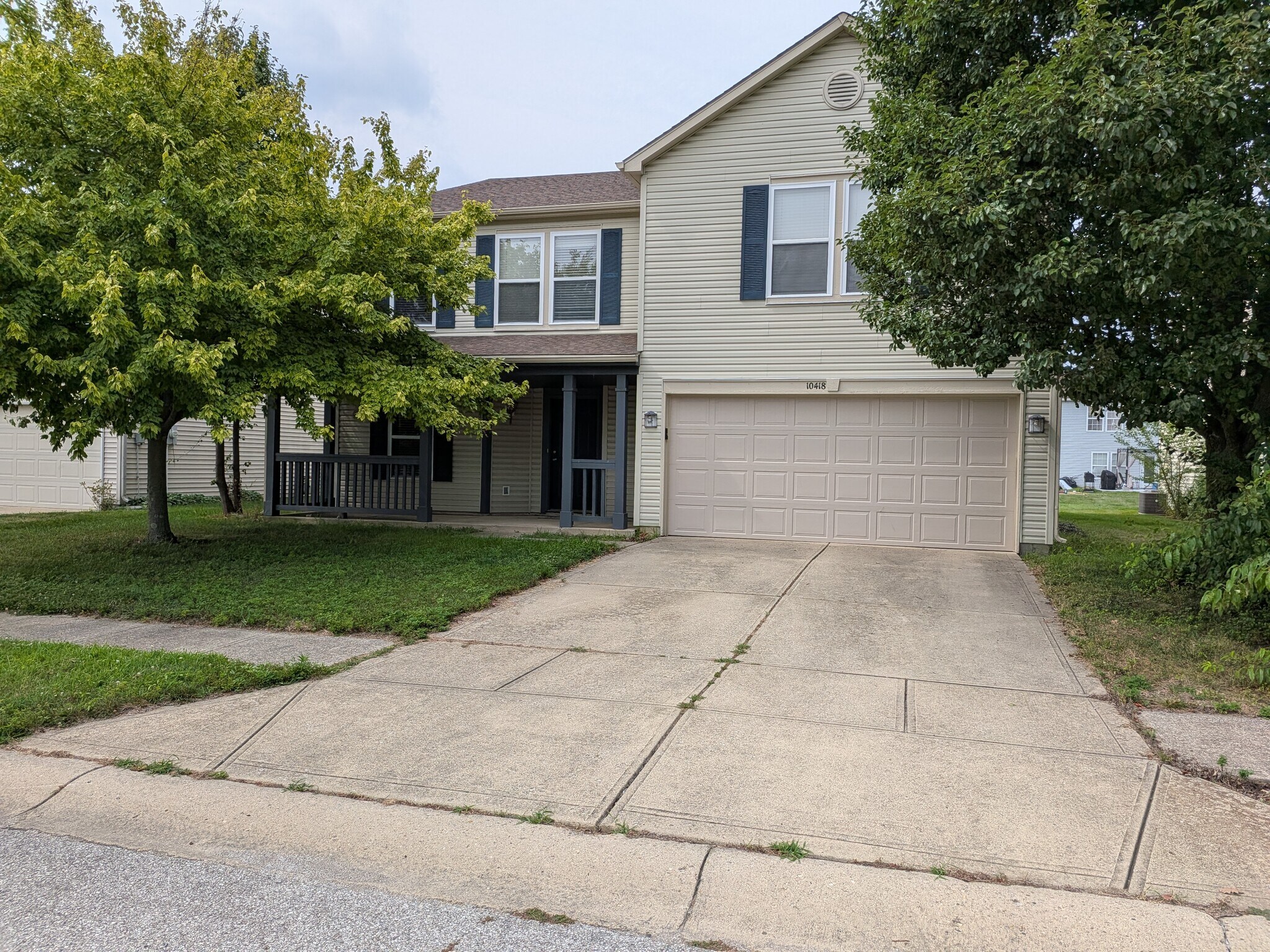 Building Photo - 10418 Memorial Knoll Dr