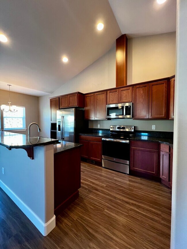 Building Photo - 8819 Kail Dr