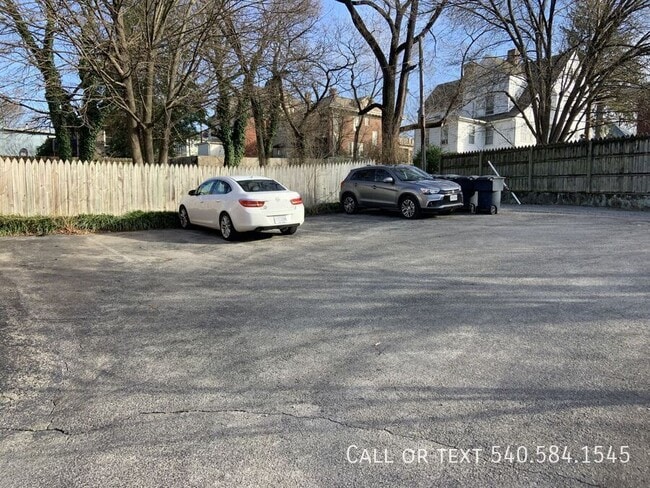 Building Photo - 420 Albemarle Ave SW