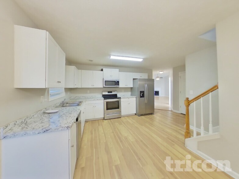 Building Photo - 2570 Harbins Mill Dr