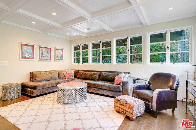 Building Photo - 11670 Duque Dr