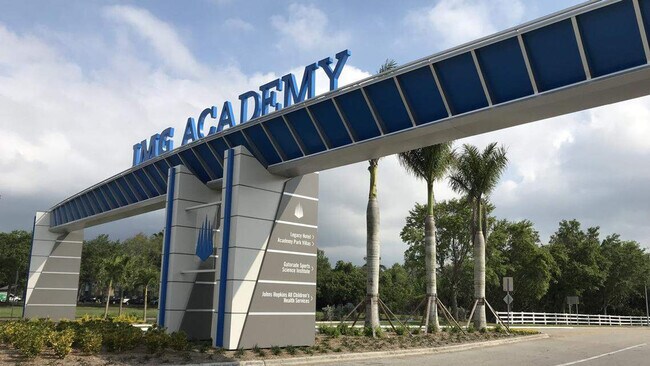 Building Photo - 7516 22nd Ave W