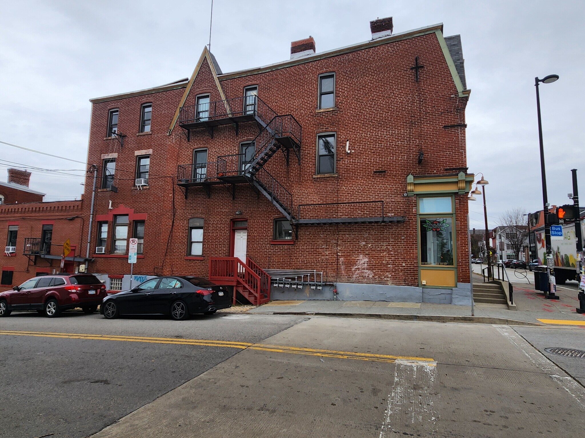 Building Photo - 4901 Penn Ave