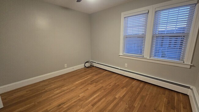 Building Photo - 133 Phenix Ave