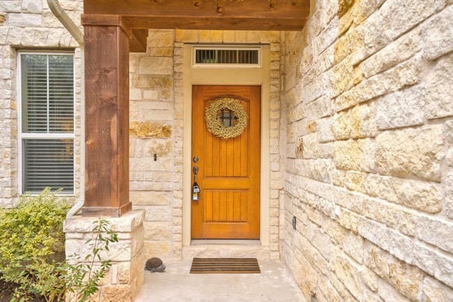 Building Photo - 11604 Sierra Nevada Ln