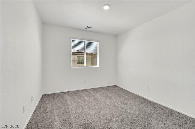 Building Photo - 7488 Mountain Ledge St