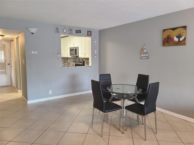 Building Photo - 2763 Woodgate Ln