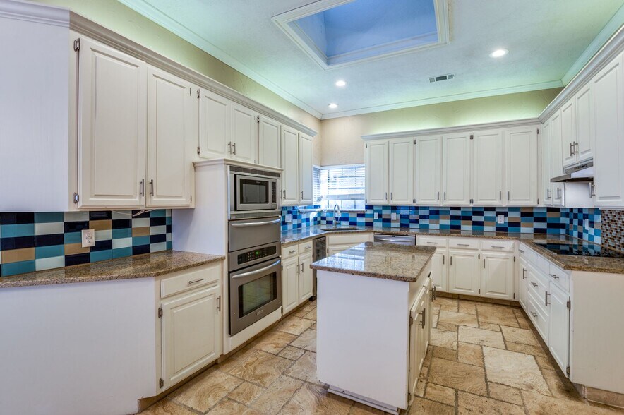 Building Photo - 3205 Ridge Cir