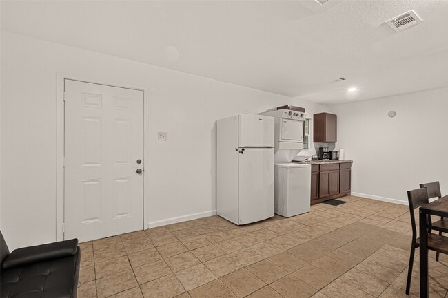 Building Photo - 13703 Segrest Dr