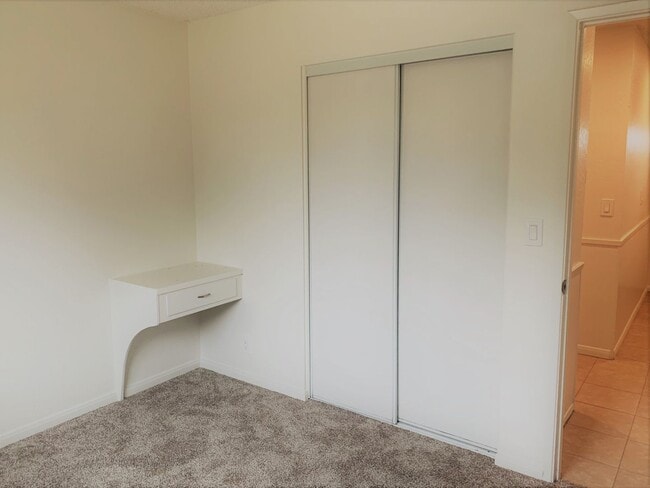 Building Photo - Available  Now…Fantastic 4 bed/2 bath home...