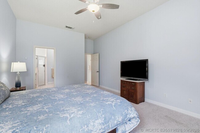 Building Photo - 707 SW San Salvador Cv