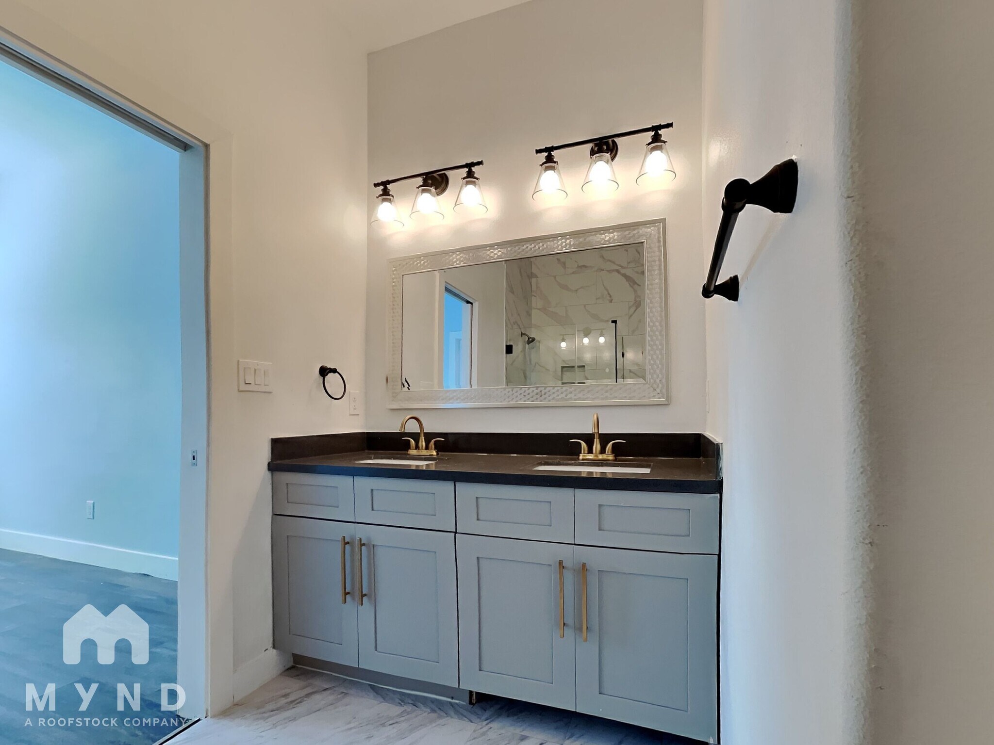 Building Photo - 4826 Paula St