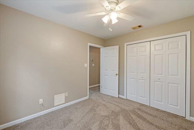 Building Photo - East Tallahassee Brick Townhome With One Car Garage