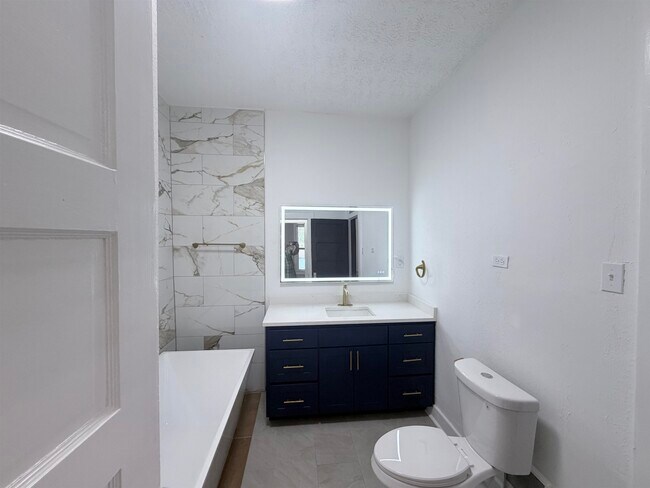 Building Photo - 1258 Agnes Pl