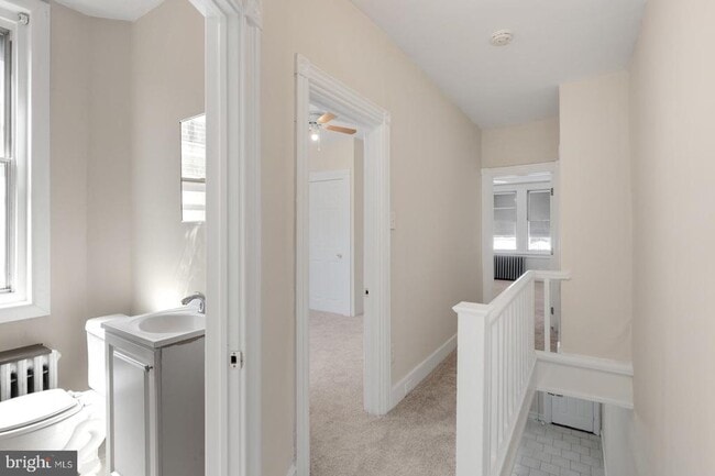 Building Photo - 2323 E Cambria St