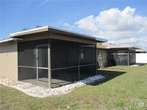 Building Photo - 4119 SW 7th Pl