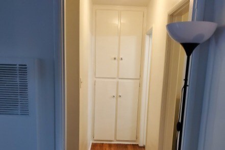 Building Photo - 14122 Delano St